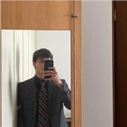 Sono uno studente di ingegneria navale che si offre per fare ripetizioni di matematica e fisica